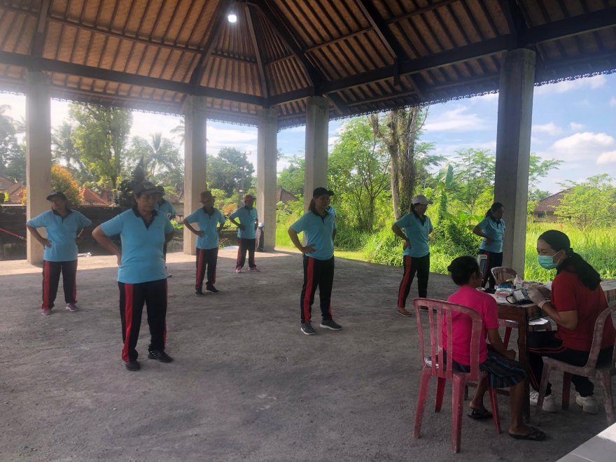 Kegiatan Senam Lansia pada tangall 11 Nopember 2025